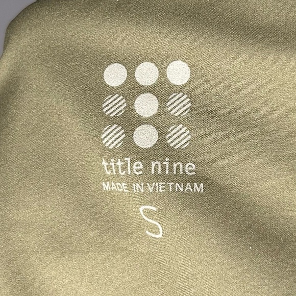 Title Nine Ultralight Olive Green Hike Shorts Women’s Size Small Outdoor Casual - Picture 6 of 10